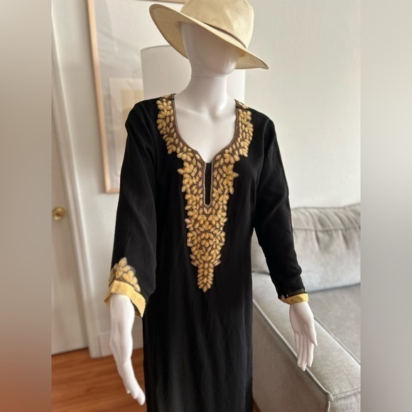 Dresses & Skirts - Black Embroidery Velvet Beaded  Tunic Lagenlook Dress S/M